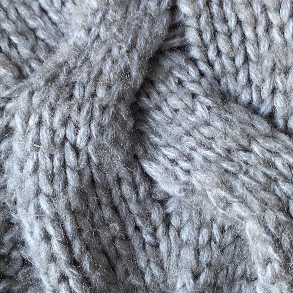 Poncho - Picture 4 of 4